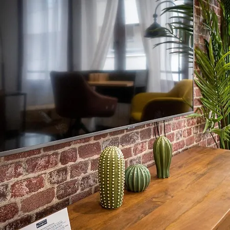 Palermo By Beauty アパート